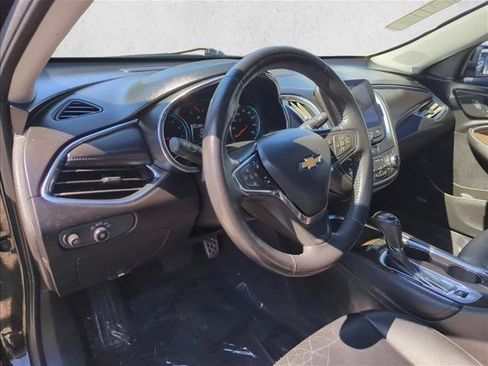 Used 2017 Chevrolet Malibu Premier w/ Premier Sun and Wheel Package FWD image 14