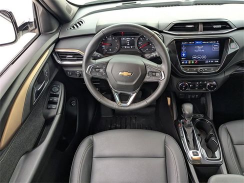 Used 2023 Chevrolet TrailBlazer ACTIV w/ Sun and Liftgate Package image 15