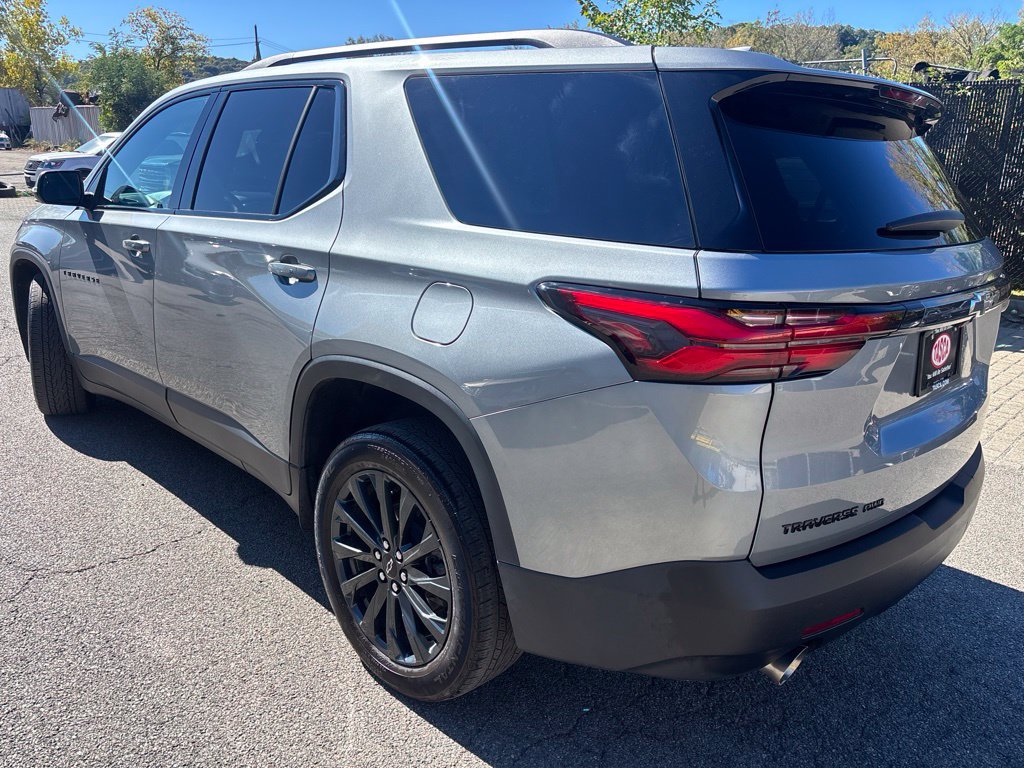 Used 2023 Chevrolet Traverse RS w/ LPO, Floor Liner Package AWD/4WD image 4