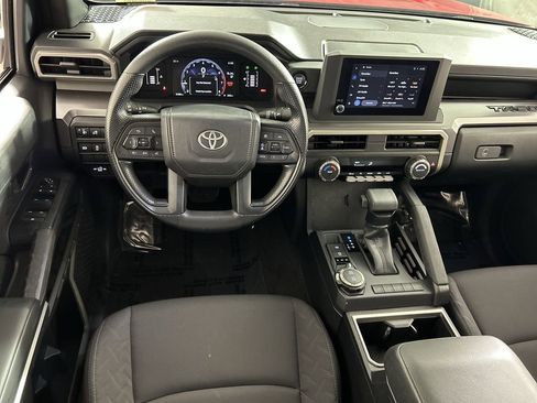 Used 2025 Toyota Tacoma SR5 image 21