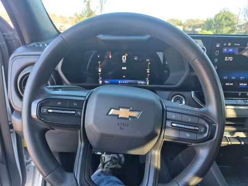 Used 2023 Chevrolet Colorado W/T w/ WT Convenience Package image 25