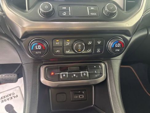 Used 2020 GMC Acadia AT4 AWD/4WD image 6