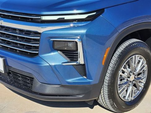 New 2026 Chevrolet Traverse LT w/ Driver Confidence Package FWD image 7