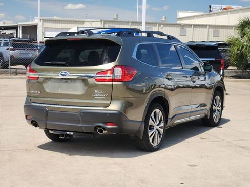 Used 2022 Subaru Ascent Limited w/ Technology Package AWD/4WD image 7