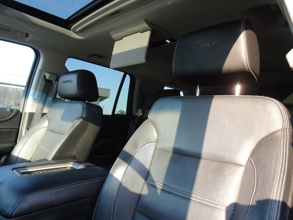 Used 2018 GMC Yukon Denali AWD/4WD image 11