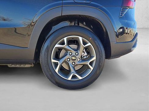 New 2026 Chevrolet Trax LT w/ LT Convenience Package image 10