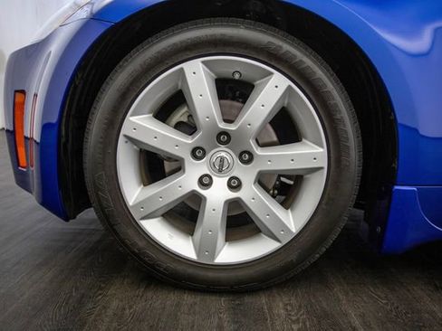 Used 2005 Nissan 350Z Coupe w/ (N93) Cargo Convenience Pkg image 38