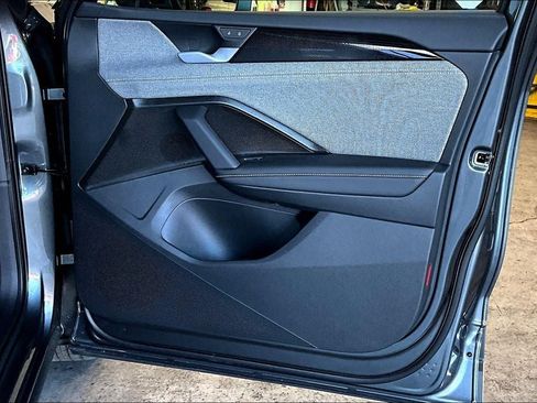 New 2025 Volkswagen Tiguan S image 27