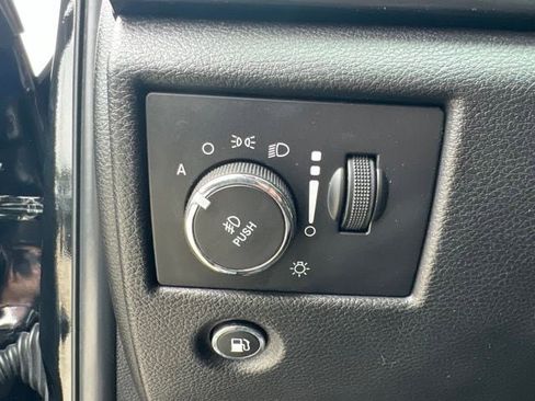 Certified 2019 Jeep Grand Cherokee Laredo AWD/4WD image 20