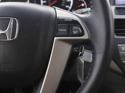 Used 2010 Honda Accord EX-L image 24