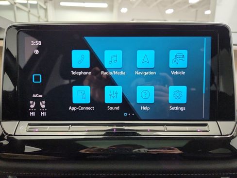 Certified 2025 Volkswagen Atlas SE w/ Panoramic Sunroof Package image 16