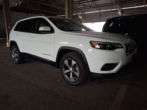 Used 2020 Jeep Cherokee Limited AWD/4WD image 2