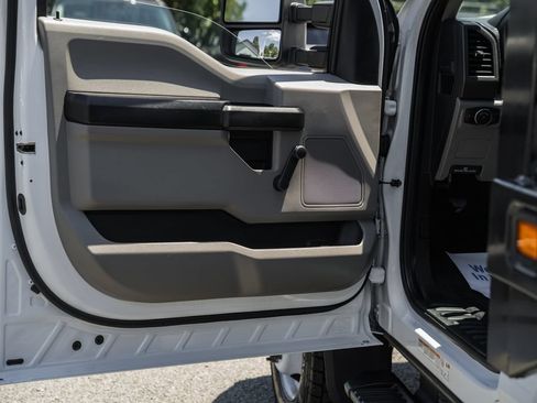 Used 2019 Ford F550 2WD Regular Cab Super Duty w/ Snow Plow Prep Package image 33