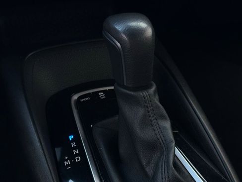 Used 2020 Toyota Corolla SE image 17