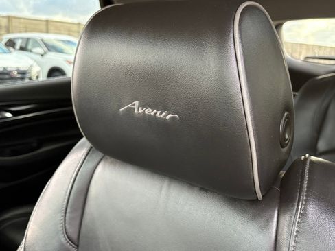 Used 2020 Buick Enclave Avenir w/ Avenir Technology Package image 29