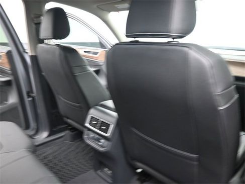 New 2026 Volkswagen Atlas SE image 27