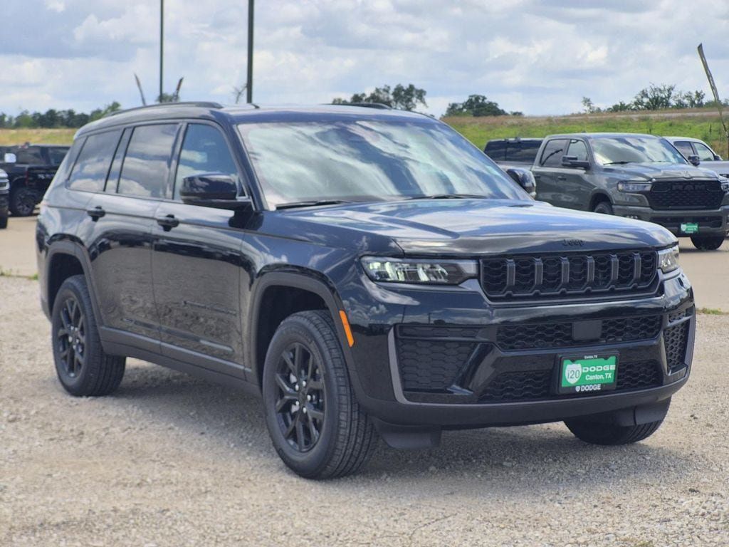 New 2026 Jeep Grand Cherokee L 2WD image 2