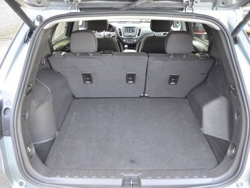 Used 2024 Chevrolet Equinox LT image 36