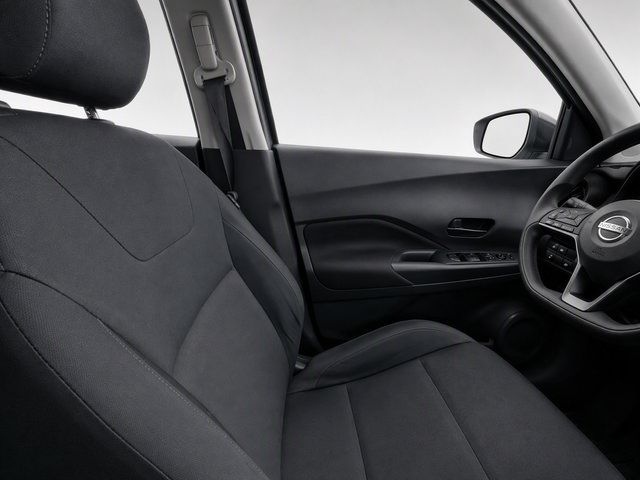 Used 2024 Nissan Kicks S FWD image 17