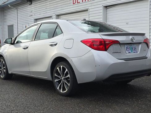 Used 2017 Toyota Corolla XSE image 5