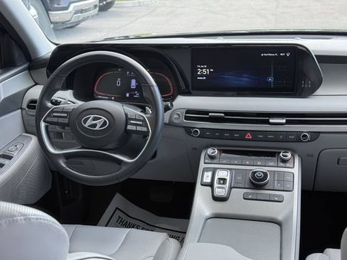 Used 2024 Hyundai Palisade SEL FWD image 19