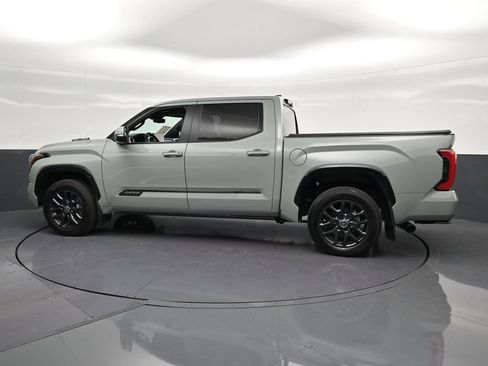 Used 2024 Toyota Tundra Platinum AWD/4WD image 8