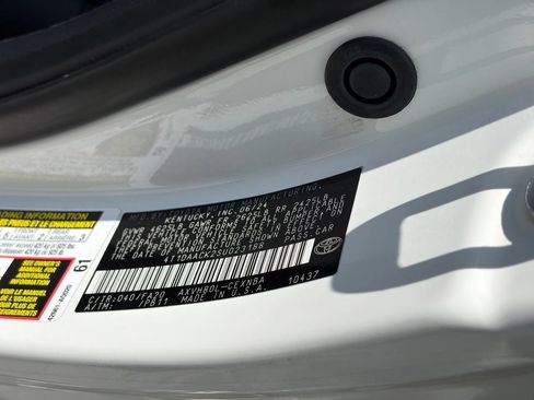 Used 2025 Toyota Camry LE FWD image 13
