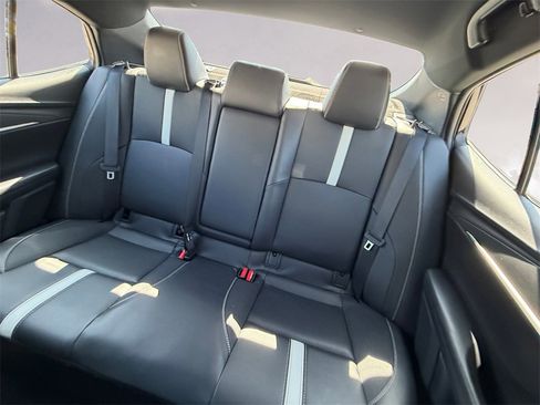 Used 2025 Toyota Camry SE image 16