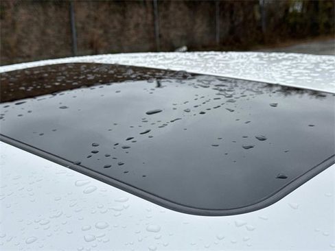 Certified 2025 Lexus ES 300h Ultra Luxury image 11