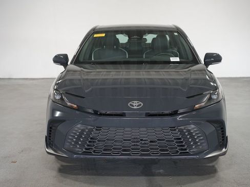 Certified 2025 Toyota Camry SE image 2