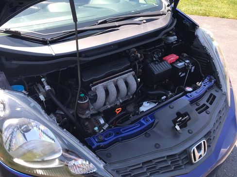 Used 2013 Honda Fit Sport image 41