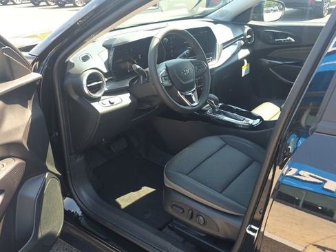 New 2026 Chevrolet Trax ACTIV w/ Driver Confidence Package FWD image 16