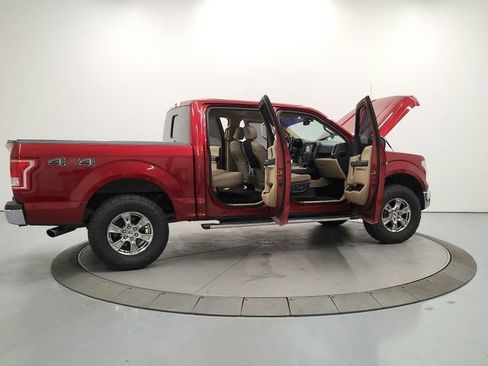 Used 2015 Ford F150 XLT w/ Equipment Group 302A Luxury AWD/4WD image 15