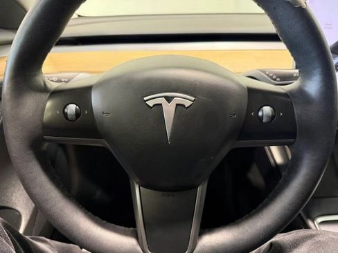 Used 2022 Tesla Model 3 Long Range AWD/4WD image 14