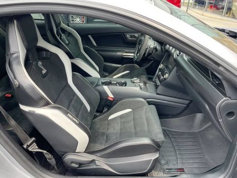 Used 2020 Ford Mustang Shelby GT500 w/ Technology Package RWD image 40