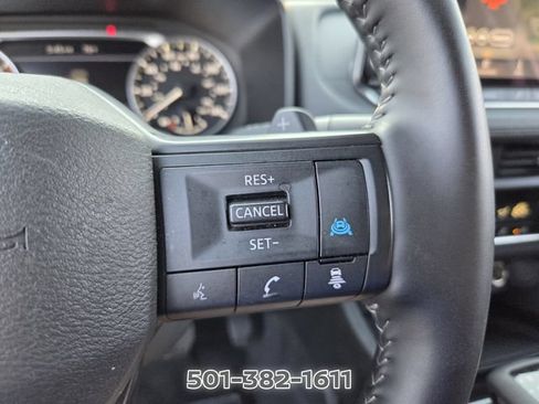 Used 2025 Nissan Rogue SV FWD image 25