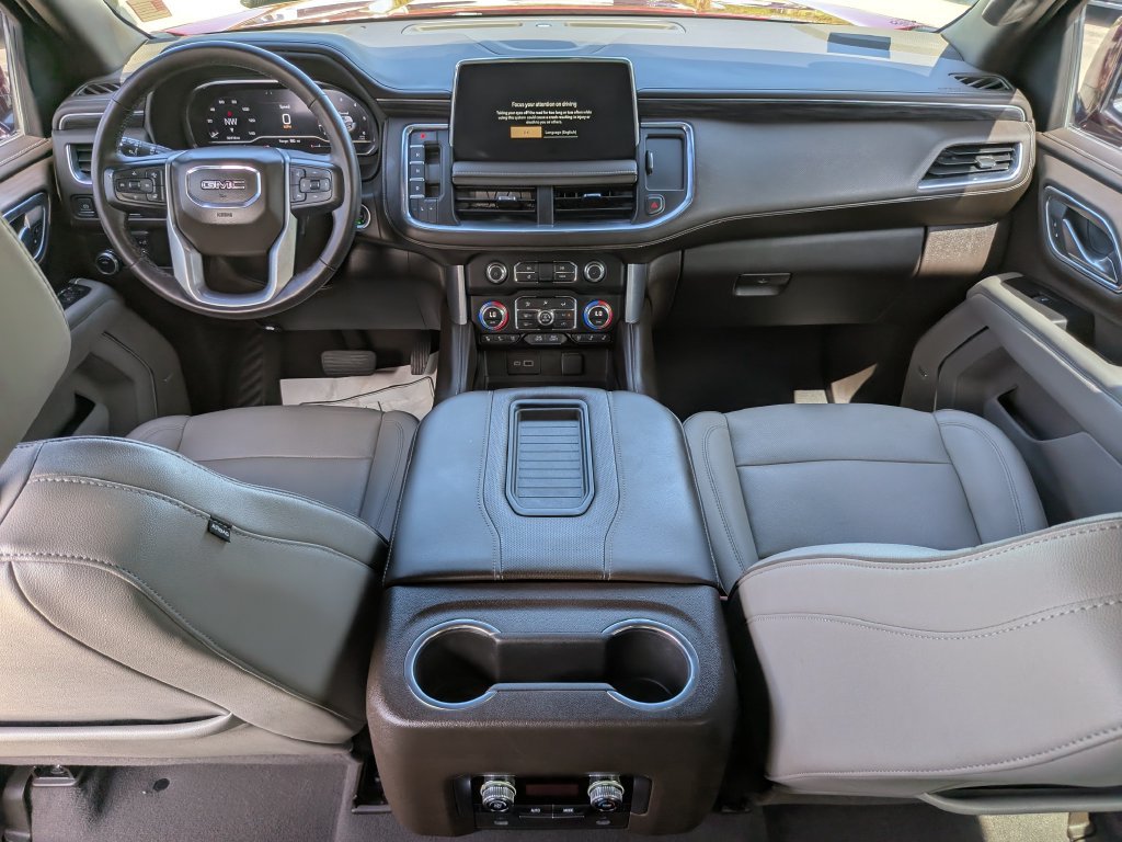Used 2023 GMC Yukon SLT w/ SLT Premium Package RWD image 16