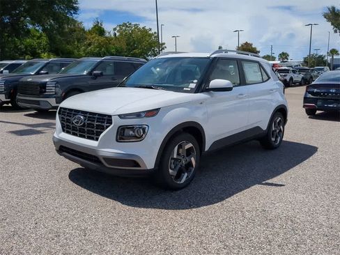 New 2026 Hyundai Venue SEL image 2