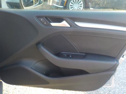 Used 2015 Audi A3 1.8T Premium image 29