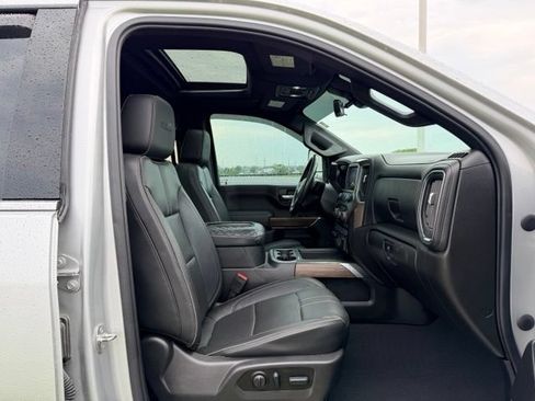 Used 2022 Chevrolet Silverado 2500 High Country w/ Z71 Off-Road Package AWD/4WD image 10