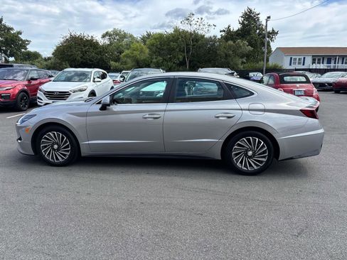 Used 2023 Hyundai Sonata SEL w/ Cargo Package image 2