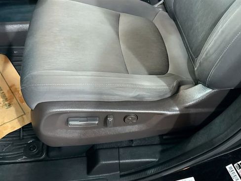 Used 2018 Honda Odyssey EX image 19