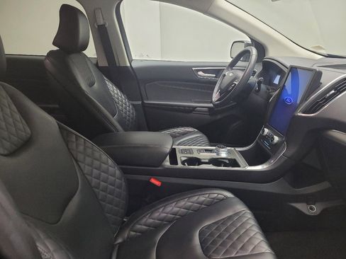 Used 2024 Ford Edge Titanium w/ Equipment Group 301A AWD/4WD image 21