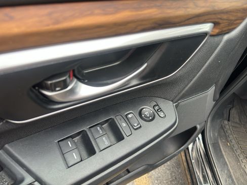 Used 2019 Honda CR-V EX image 19