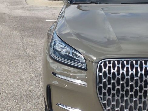 New 2026 Lincoln Corsair Premiere FWD image 10