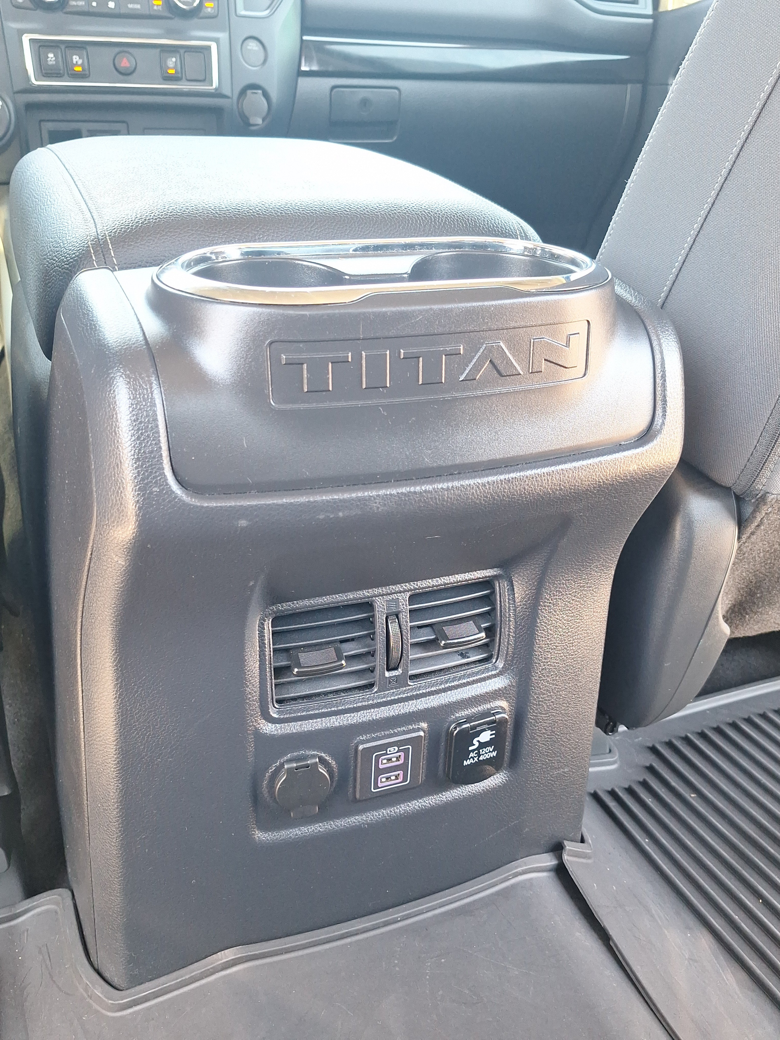 Used 2024 Nissan Titan SV w/ SV Convenience Package AWD/4WD image 30