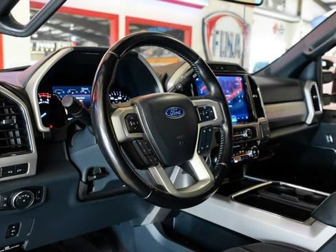 Used 2022 Ford F250 Lariat w/ Lariat Value Package AWD/4WD image 17