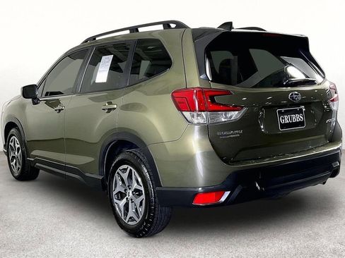 Used 2024 Subaru Forester Premium AWD/4WD image 15