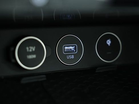 Certified 2025 Genesis G70 3.3T Advanced w/ Sport Prestige Package image 36