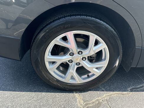 Used 2019 Chevrolet Equinox LT FWD image 19